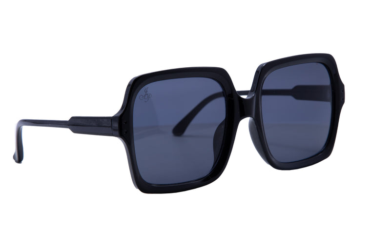 BLACK SQUARE FRAME WITH BLACK LENSES