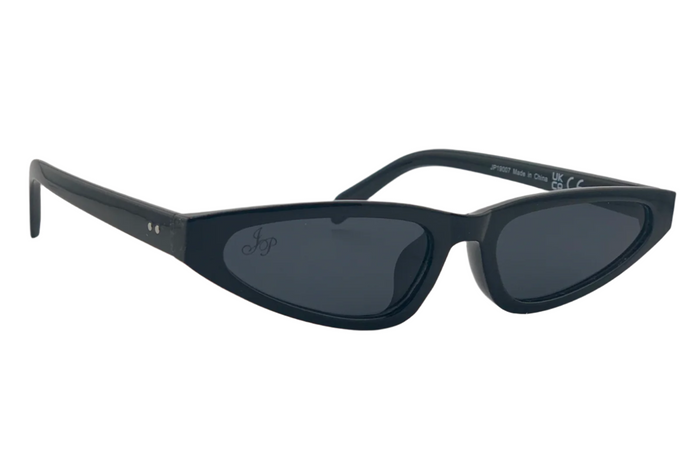 BLACK CAT EYE WITH BLACK LENSES