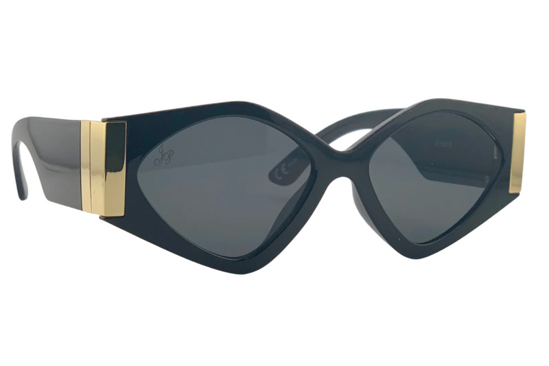 BLACK CAT EYE FRAME WITH BLACK LENSES