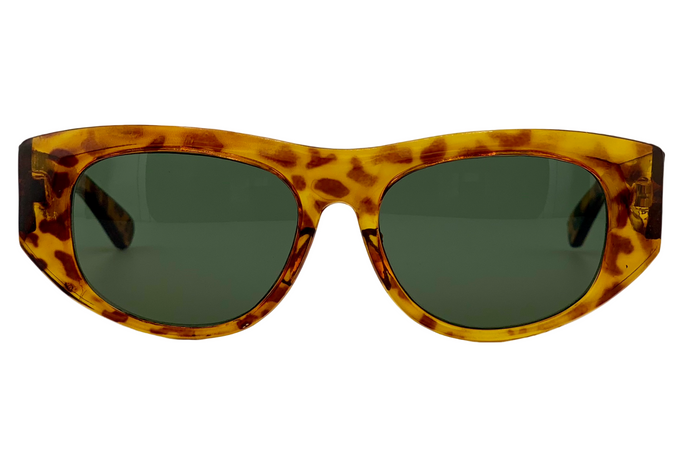 TORT OVAL FRAME WITH GREEN LENSES
