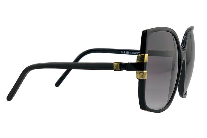 BLACK/GOLD SQUARE FRAME WITH SMOKE GRAD LENSES