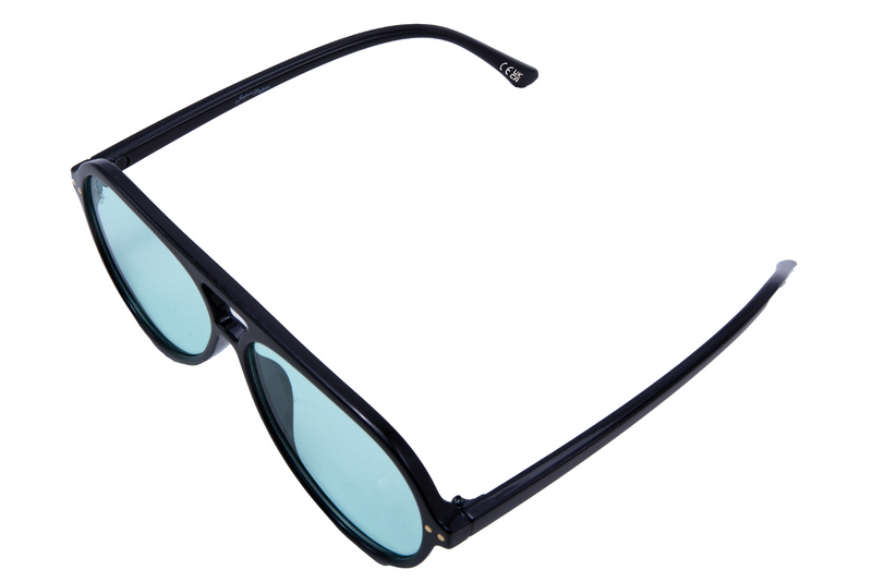 BLACK ROUND FRAME WITH GREEN LENSES