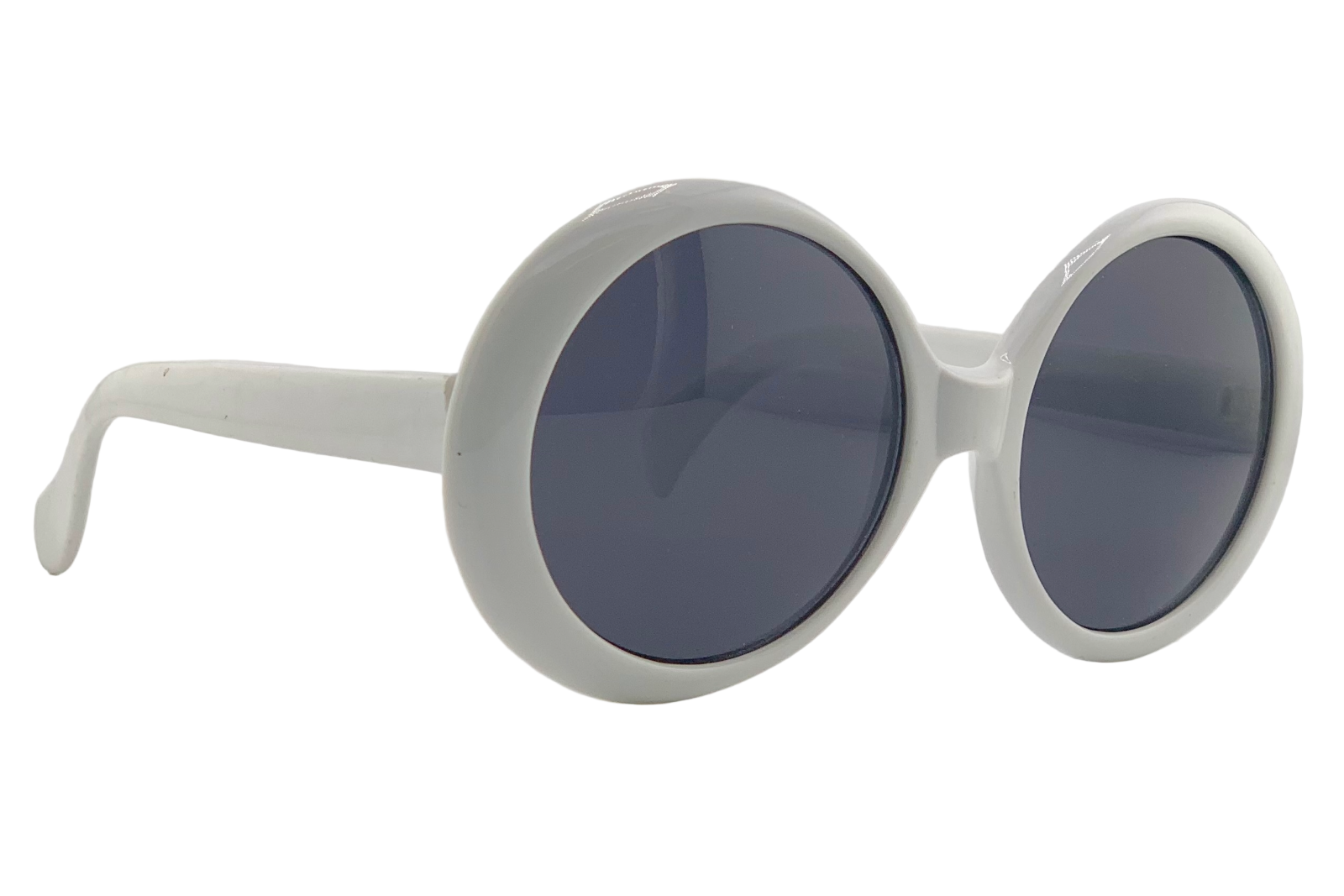 ROUND WHITE FRAME WITH SMOKE LENSES