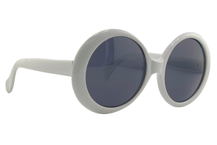 ROUND WHITE FRAME WITH SMOKE LENSES