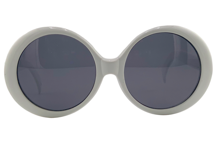 ROUND WHITE FRAME WITH SMOKE LENSES