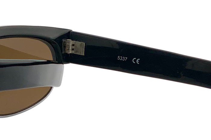 BLACK RECTANGLE FRAME WITH BROWN LENSES